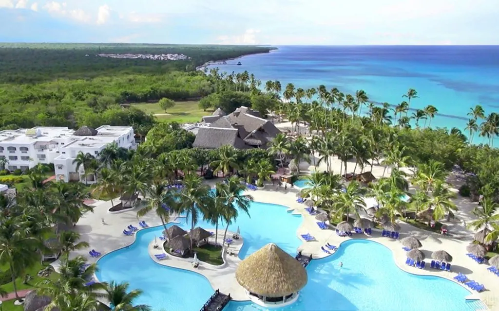 aerial view of large pools and blue ocean at Be Live Collection Canoa 