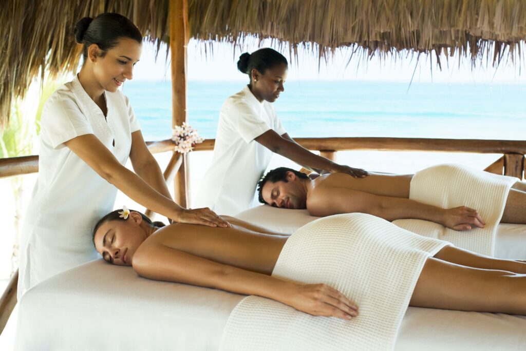 beach front couples massage