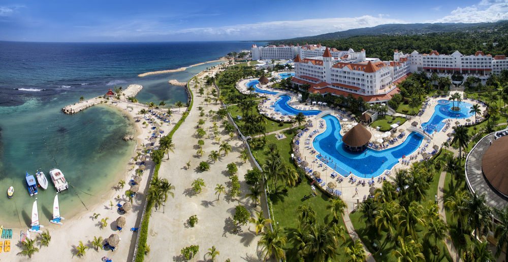 aerial view of beach and Luxury Bahia Principe Runaway Bay resort