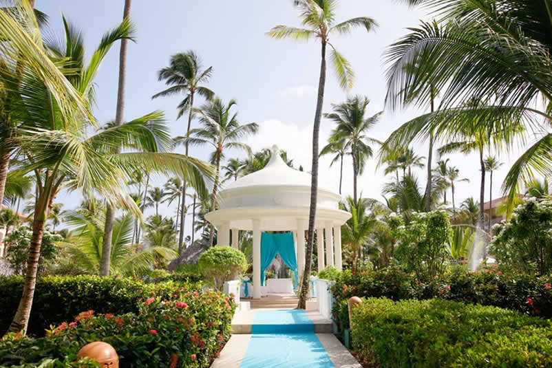 beach wedding chapel