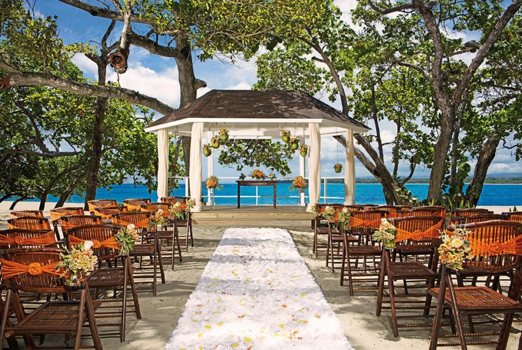 Sunscape Puerto Plata beach wedding