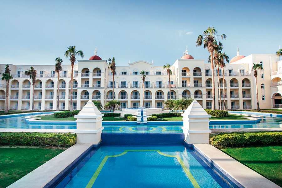 beautiful pool in front of Hotel Rui Palace 