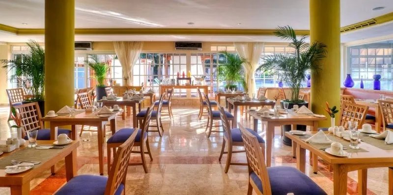 gourmet restaurant at El Dorado Seaside Suites