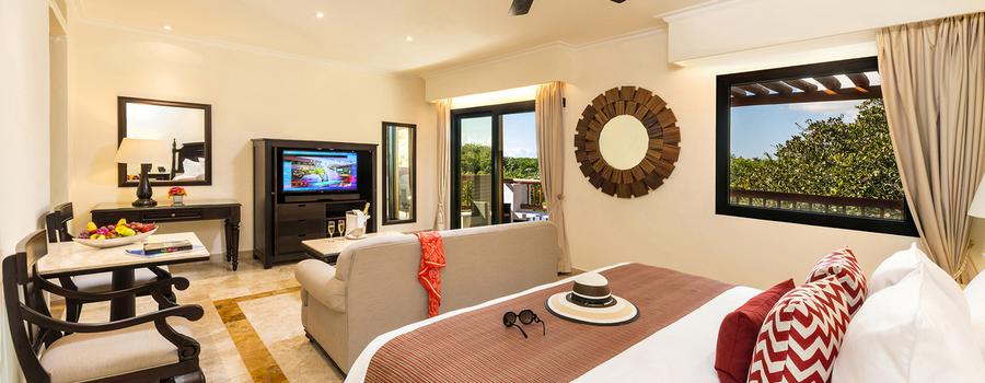 spacious suite with sitting room at Valentin Imperial Maya