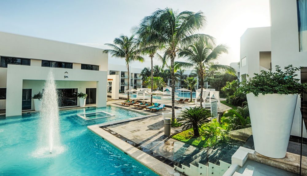 pool at Grand Oasis Tulum