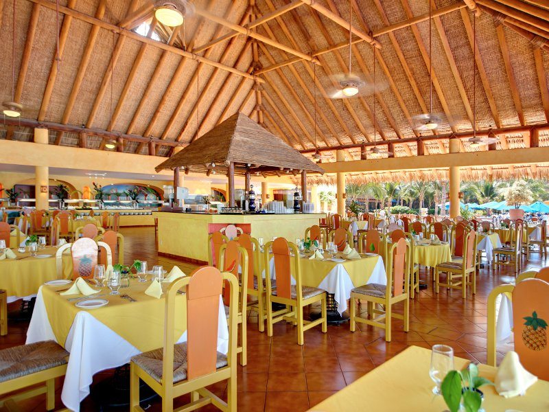 Barceló Ixtapa Beach Resort Restaurant