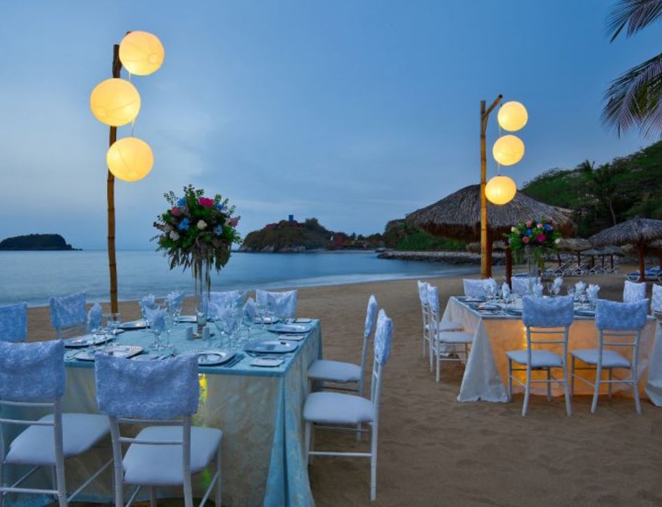 outdoor dining on the beach