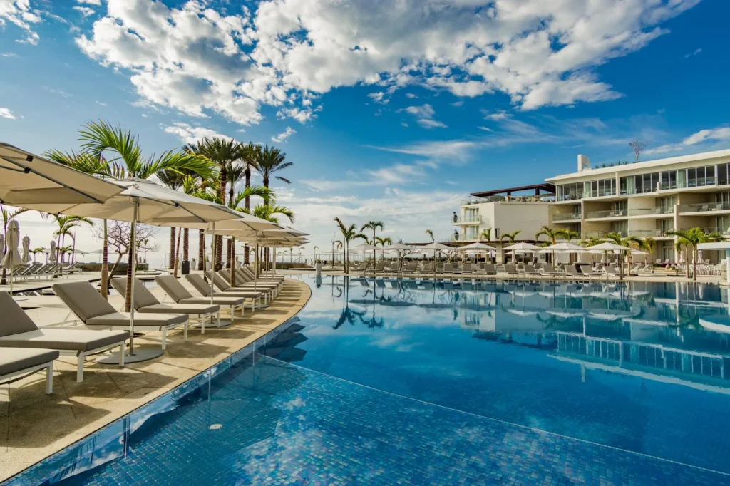 Le Blanc Los Cabos pool