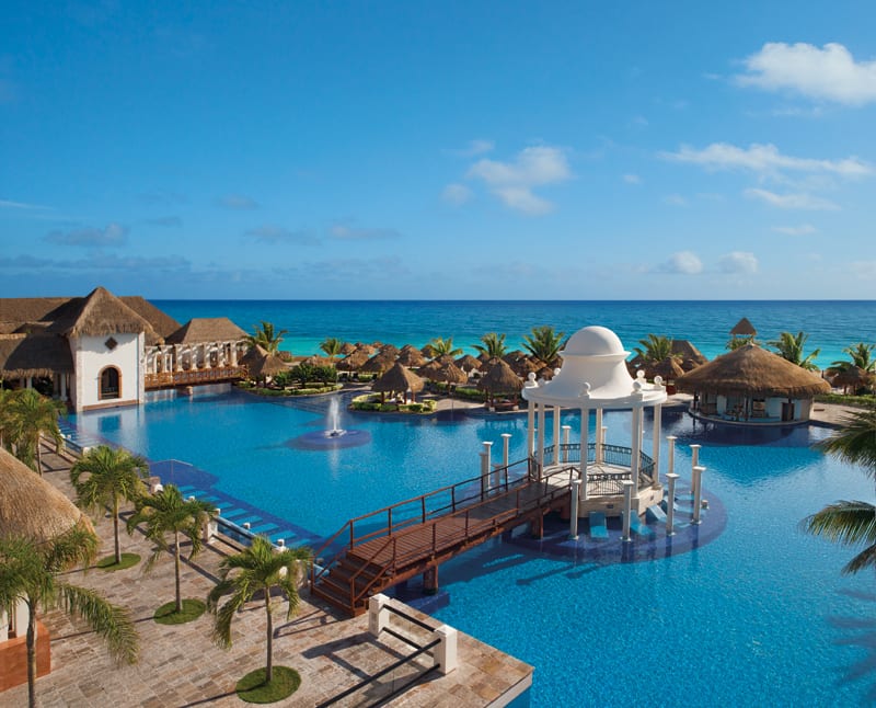 gazebo in pool