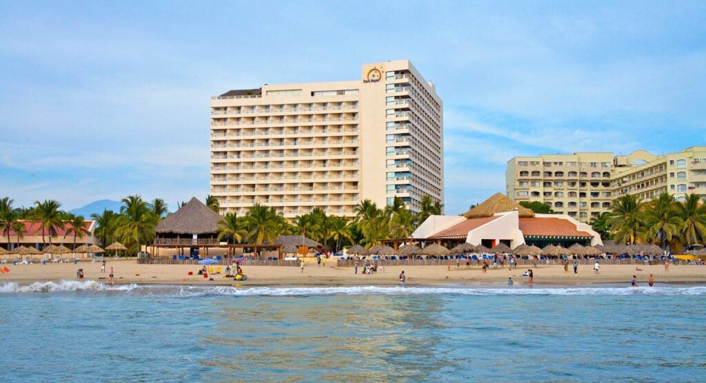 Water beach view of Park Royal Ixtapa