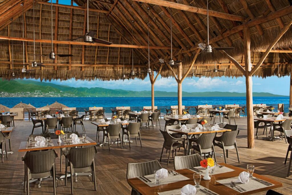 Sunscape Resorts and Spa outdoor restaurant
